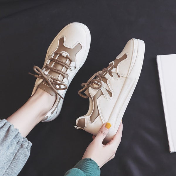 Ženske tenisice sa vezicama i ravnim đonom pogodne za proljeće