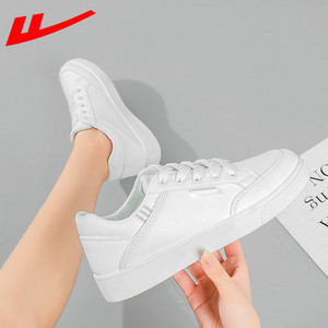 Novi model ženskih tenisica od umjetne kože sa ravnim đonom