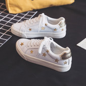 Tenisi de dama din piele cu stelute si cravate