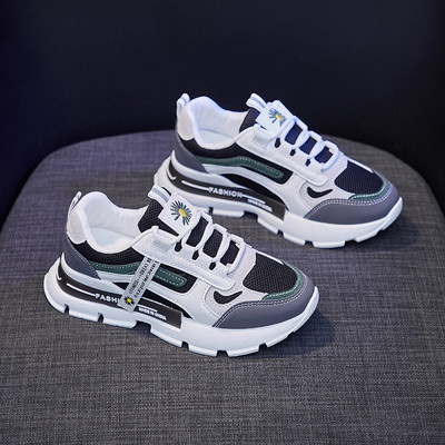 Ženske tenisice prikladne za proljeće s vezom