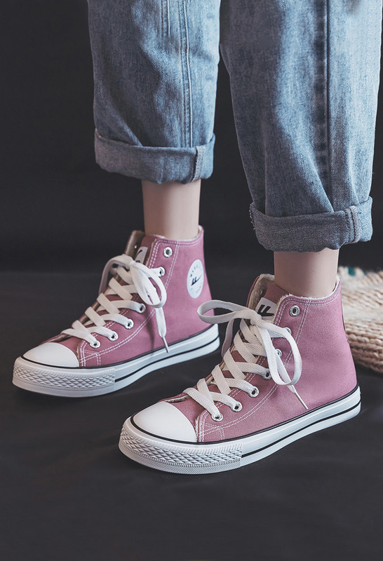 Ženske tenisice od tekstila do gležnja