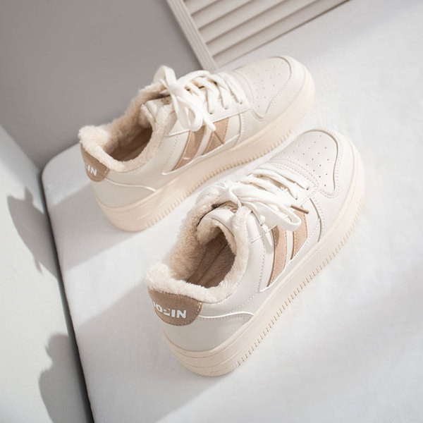 Ženske tenisice sa ili bez tople postave