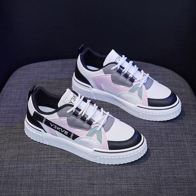 Ženske tenisice s ravnim potplatom primjerene za proljeće