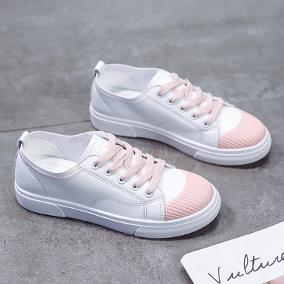 Naiste vabaaja tossud - lameda talla ja paeltega