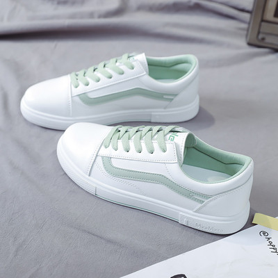 Moderne ženske tenisice s ravnim potplatom - nekoliko modela