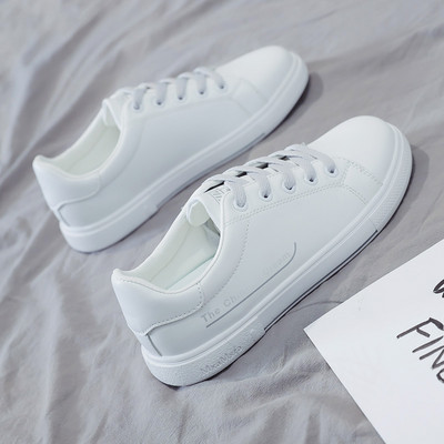 Laisvalaikiai moteriški sportbačiai iš eko odos plokščiu padu