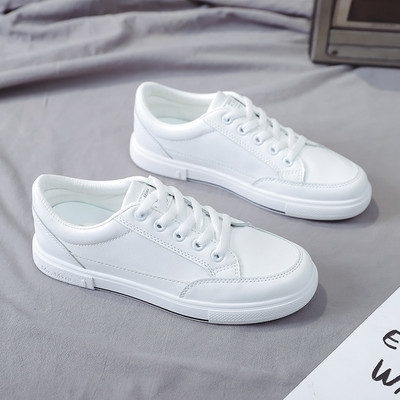 Laisvalaikiai moteriški sportbačiai iš eko odos plokščiu padu