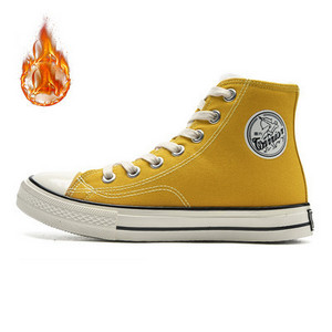 Laisvalaikiai moteriški sportbačiai su raišteliais ir plokščiu padu – kelių spalvų