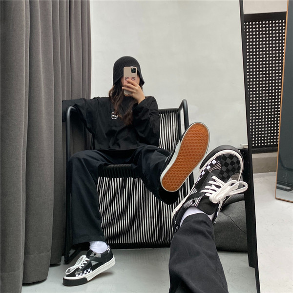 Ženske casual tenisice - s ravnim potplatom