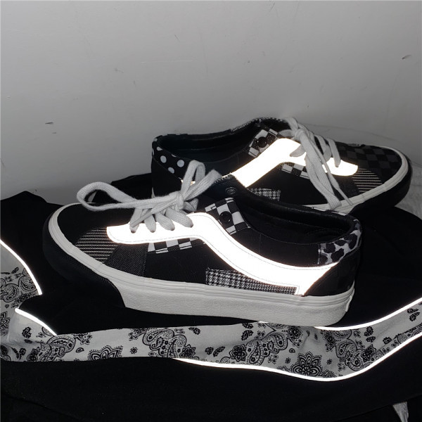 Ženske casual tenisice - s ravnim potplatom