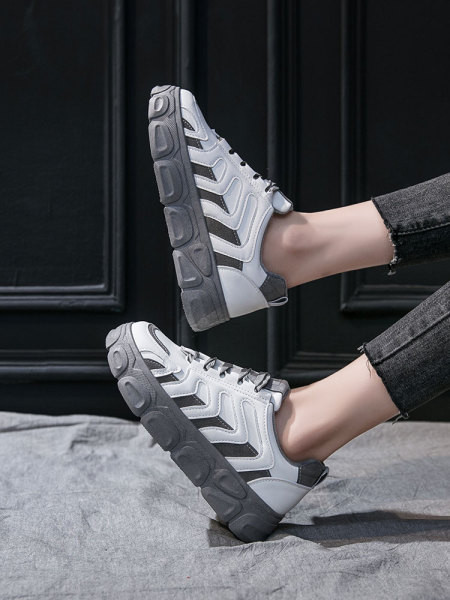 Proljetno-jesenske tenisice s platformom