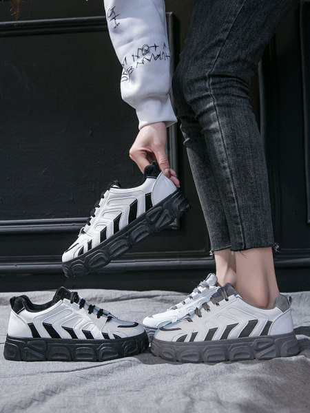 Proljetno-jesenske tenisice s platformom