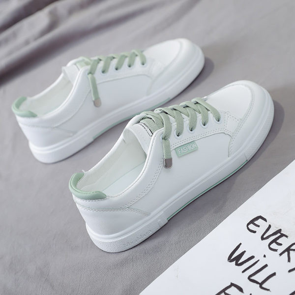 Ženske tenisice s ravnim đonom bijele boje