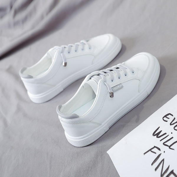 Ženske tenisice s ravnim đonom bijele boje