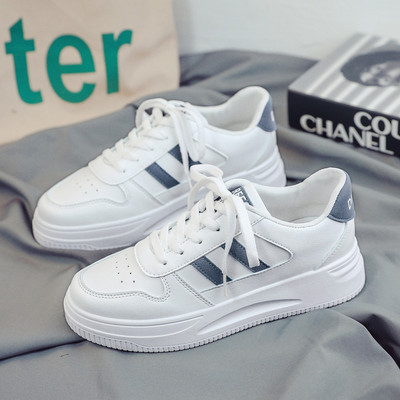 Dnevne ženske prozračne tenisice s ravnim potplatom - tri modela