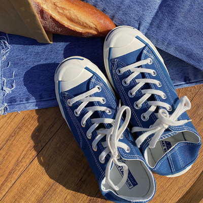 Proljetne ženske tenisice s vezicama i ravnim đonom primjerene za proljeće