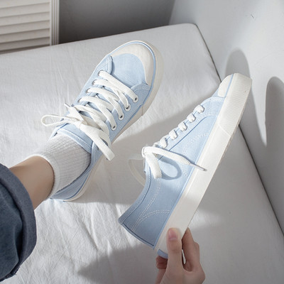 Platnene ženske tenisice s ravnim potplatom