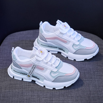 Ležerne ženske tenisice s mekom podstavom i vezicama