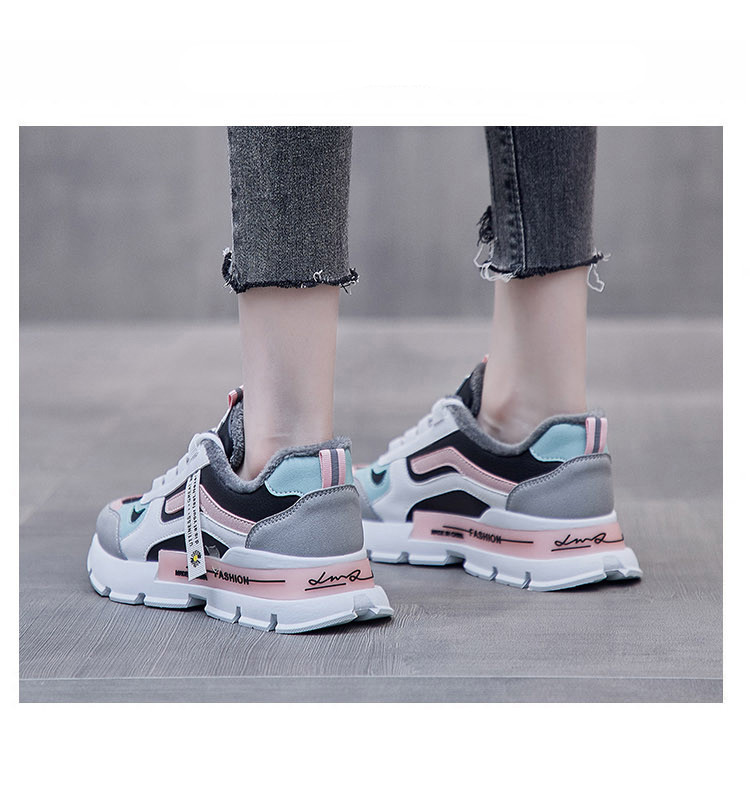 Ležerne ženske tenisice s mekom podstavom i vezicama