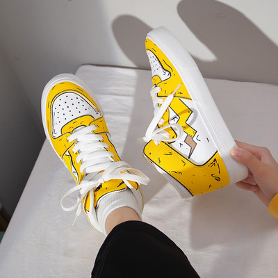 Šarene ženske tenisice s aplikacijama i vezicama