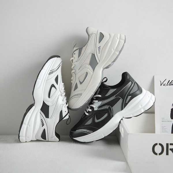 Ležerne ženske tenisice - s grubim potplatom i vezicama