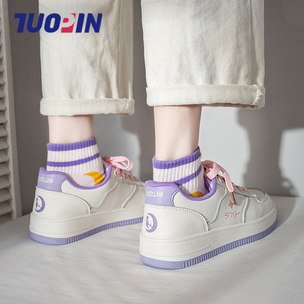 Novi model kožnih ženskih tenisica sa vezicama u bijeloj boji