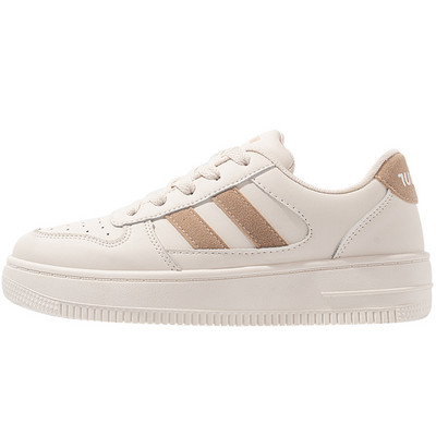 Novi model ženskih kožnih patika sa vezicama