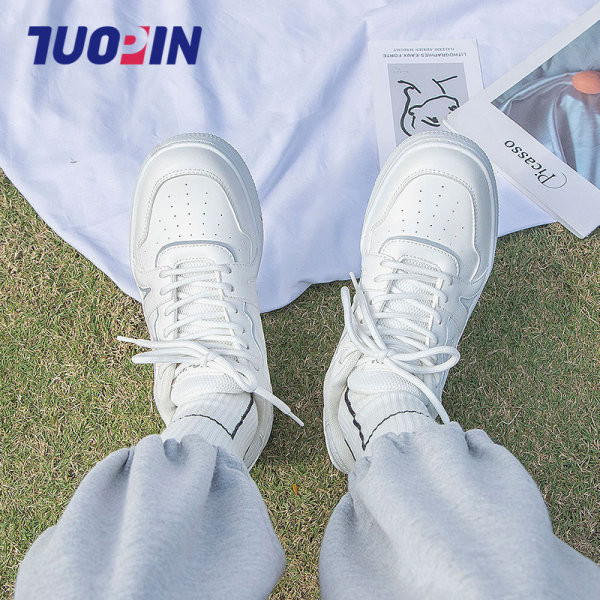 Ženske sportske cipele sa ravnim đonom od eko kože