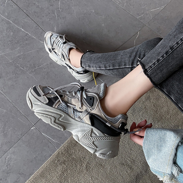 Ženske tenisice od eko kože i tekstila