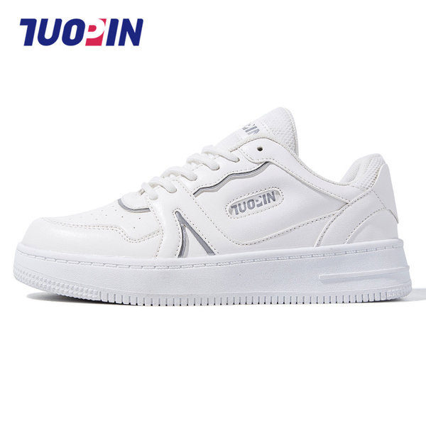 Paprasti moteriški odiniai sportbačiai lygiais padais