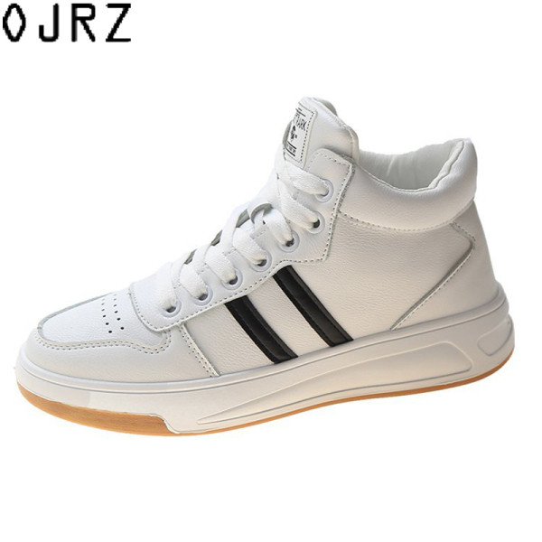 Ležerne gležnjače od eko kože