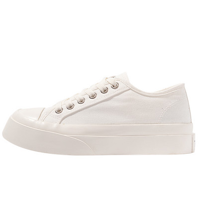 Novi model ženskih platnenih tenisica sa ravnim potplatom