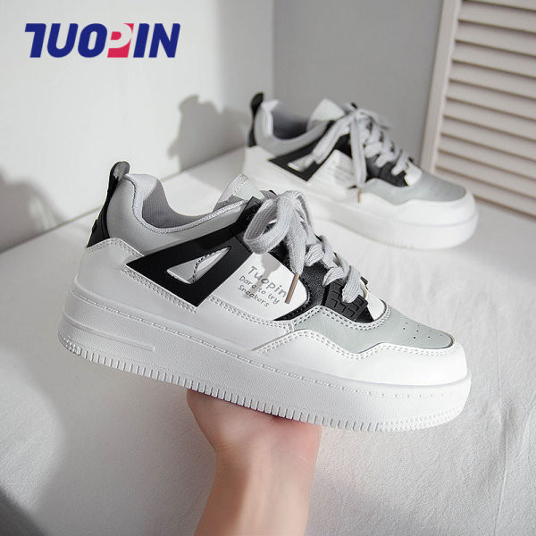 Ležerne ženske tenisice - s ravnim potplatom i vezicama