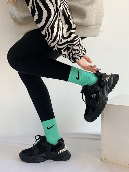 Ženske prozračne tenisice s platformom