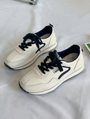 Ležerne ženske tenisice s ravnim potplatom