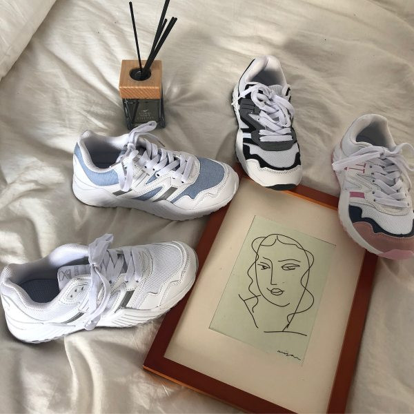 Sportske i svakodnevne ženske tenisice sa vezicama - više boja