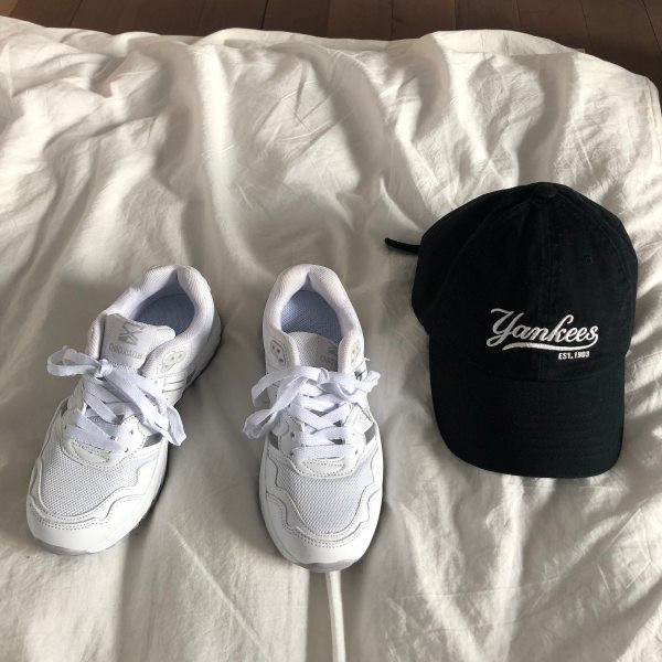 Sportske i svakodnevne ženske tenisice sa vezicama - više boja