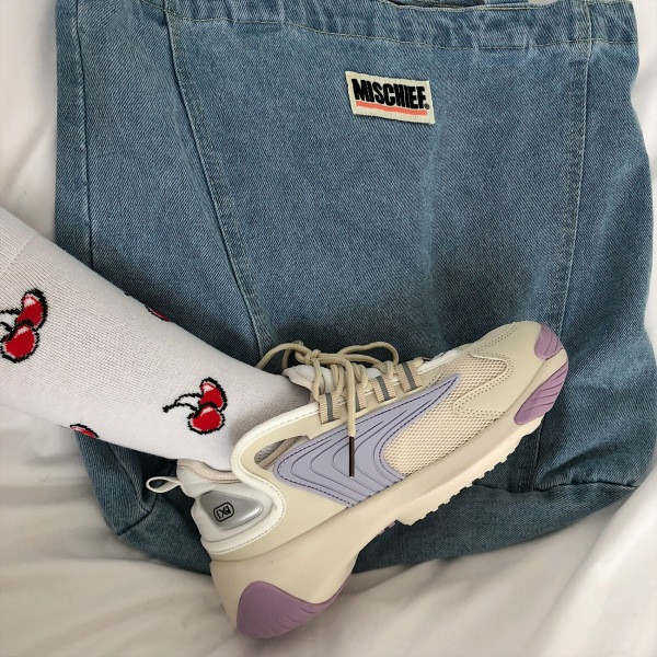 Ženske prozračne tenisice s vezicama - primjerene za ljeto