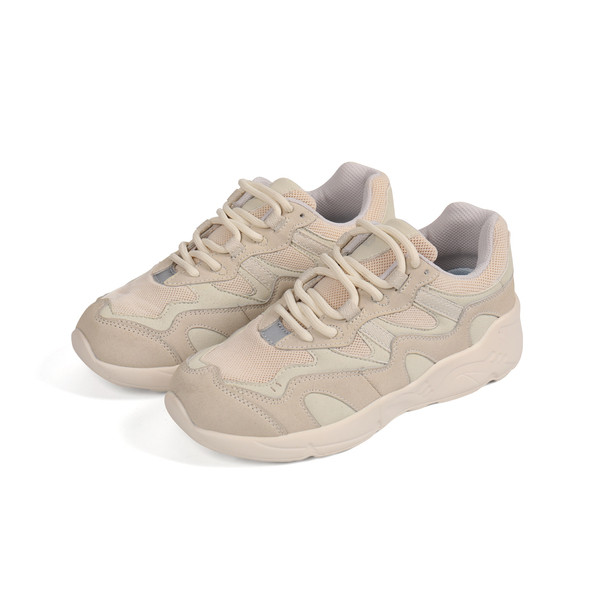 Moteriški sportiniai batai iš eko odos aukštu padu