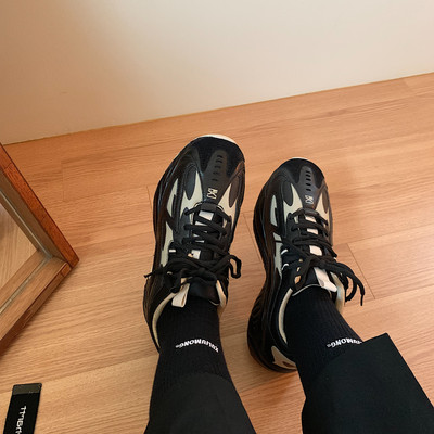 Adidasi casual dama potriviti pentru alergat - stil retro