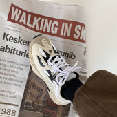 Ženske sportske tenisice u retro stilu s mrežicom