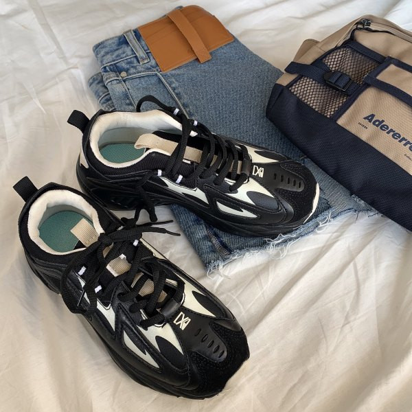 Ženske tenisice u crnoj boji