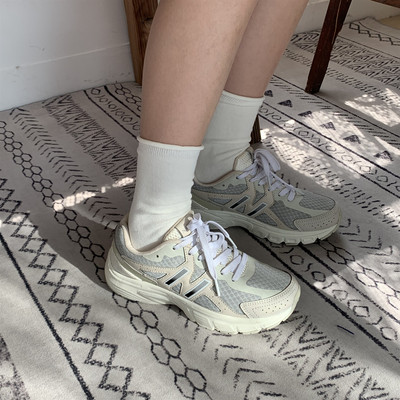 Novi model vezica za ženske tenisice - pogodne za trčanje