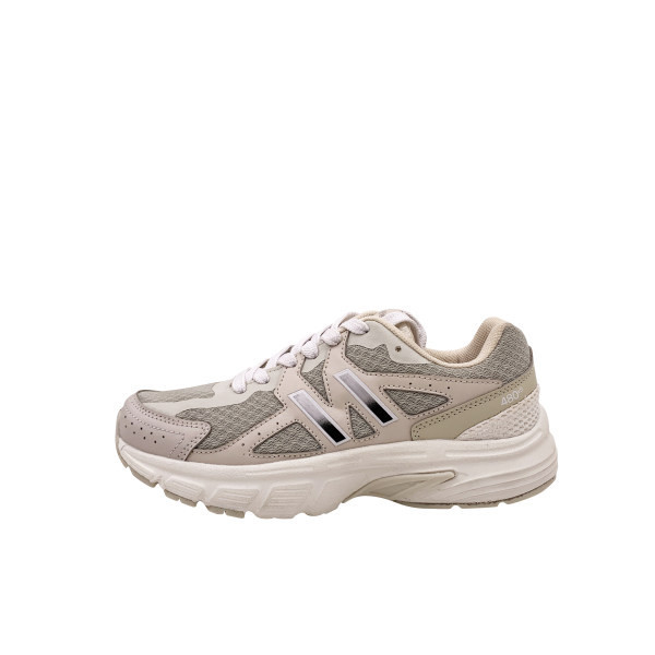 Novi model vezica za ženske tenisice - pogodne za trčanje