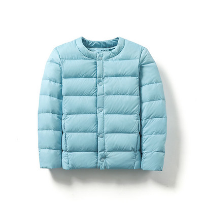 Proljetna dječja jakna s gumbima i okruglim izrezom