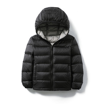 Proljetna dječja jakna s gumbima i okruglim izrezom