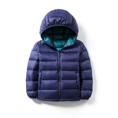 Proljetna dječja jakna s gumbima i okruglim izrezom