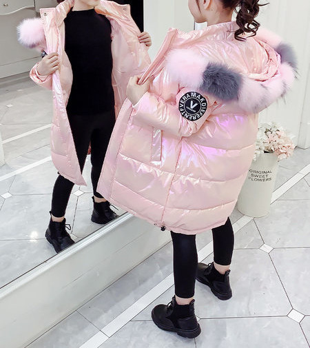 Bērnu ziemas jaka ar vidēja garuma dūnu apkakli