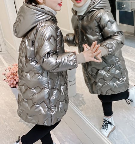 Naujo modelio vaikiška striukė su gobtuvu mergaitei