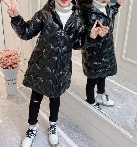 Naujo modelio vaikiška striukė su gobtuvu mergaitei